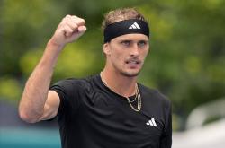 开云体育-包含英国网球队逆转世界网球队，兹维列夫完成帽子戏法的词条