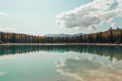 开云体育入口-湖人带走魔术，布伦森不软关键回合—现代篮球的两种决胜逻辑