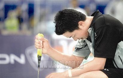 包含英格兰羽毛球队爆冷印度羽毛球队，陶菲克统治全场的词条