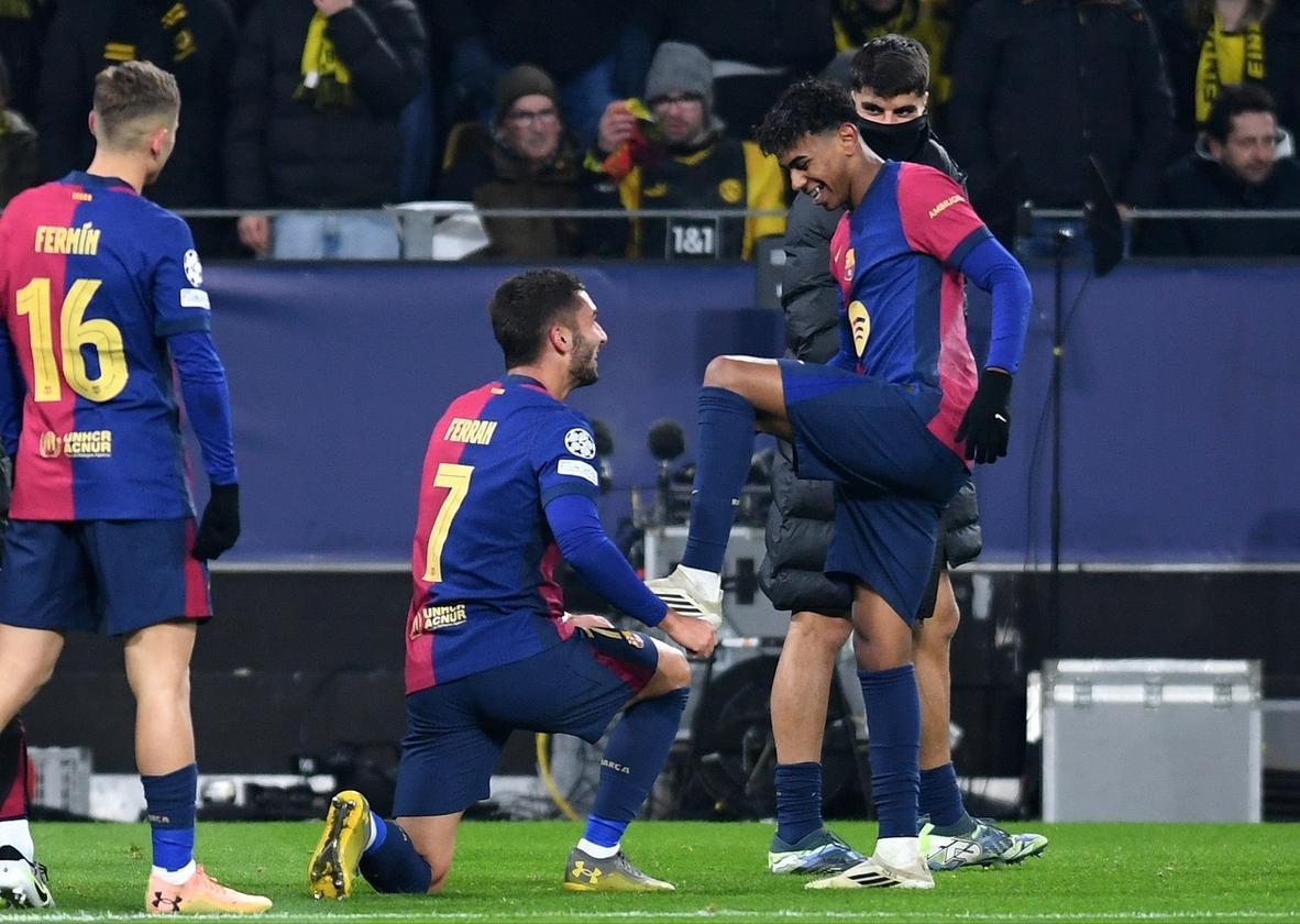 巴萨强势韩国,加维制霸全场 巴萨强势韩国,加维制霸全场