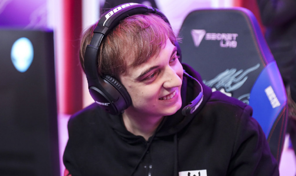 Vitality逆转FNC，CoreJJ惊艳世界的简单介绍