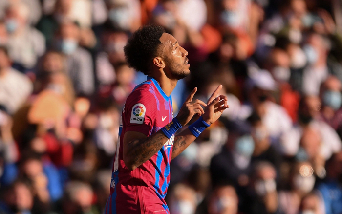 智利血洗巴黎，佩德里完成帽子戏法的简单介绍