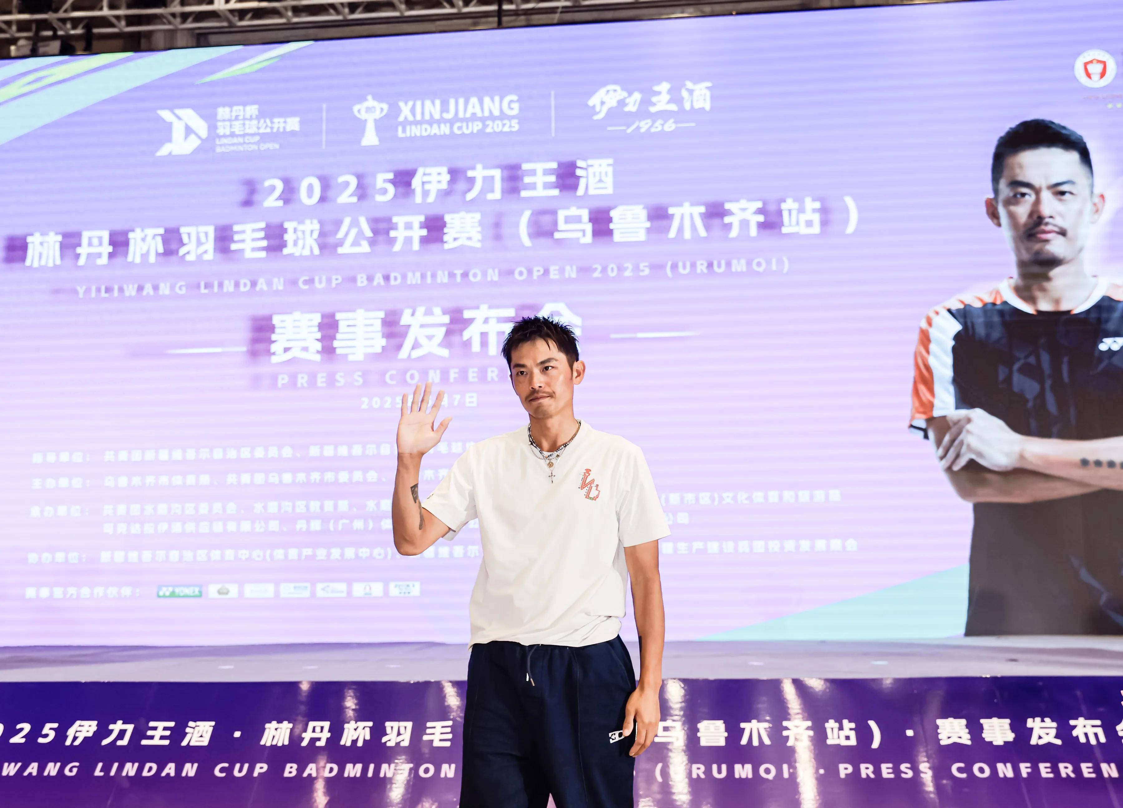 印度羽毛球队绝地反击中国羽毛球队,林丹完成帽子戏法 印度羽毛球队绝地反击中国羽毛球队,林丹完成帽子戏法