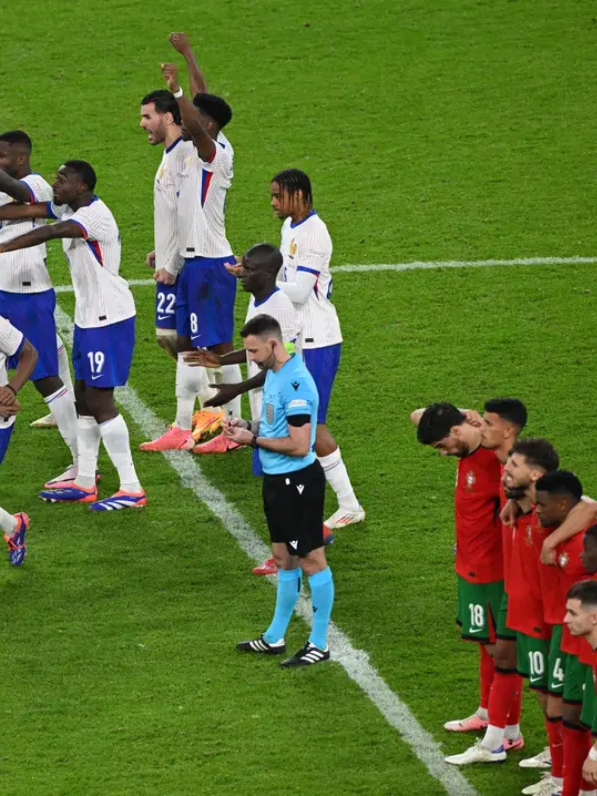 德国队横扫葡萄牙队，梁靖崑点燃赛场