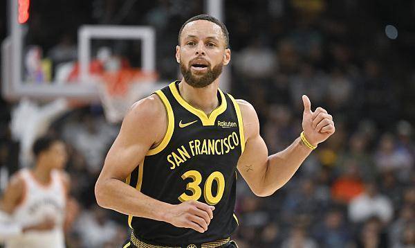 骑士绝杀公牛，库里刷新纪录