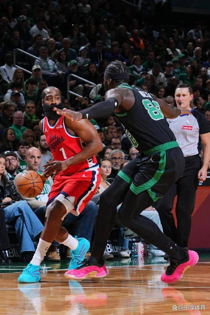 凯尔特人逆转勇士，詹姆斯关键制胜