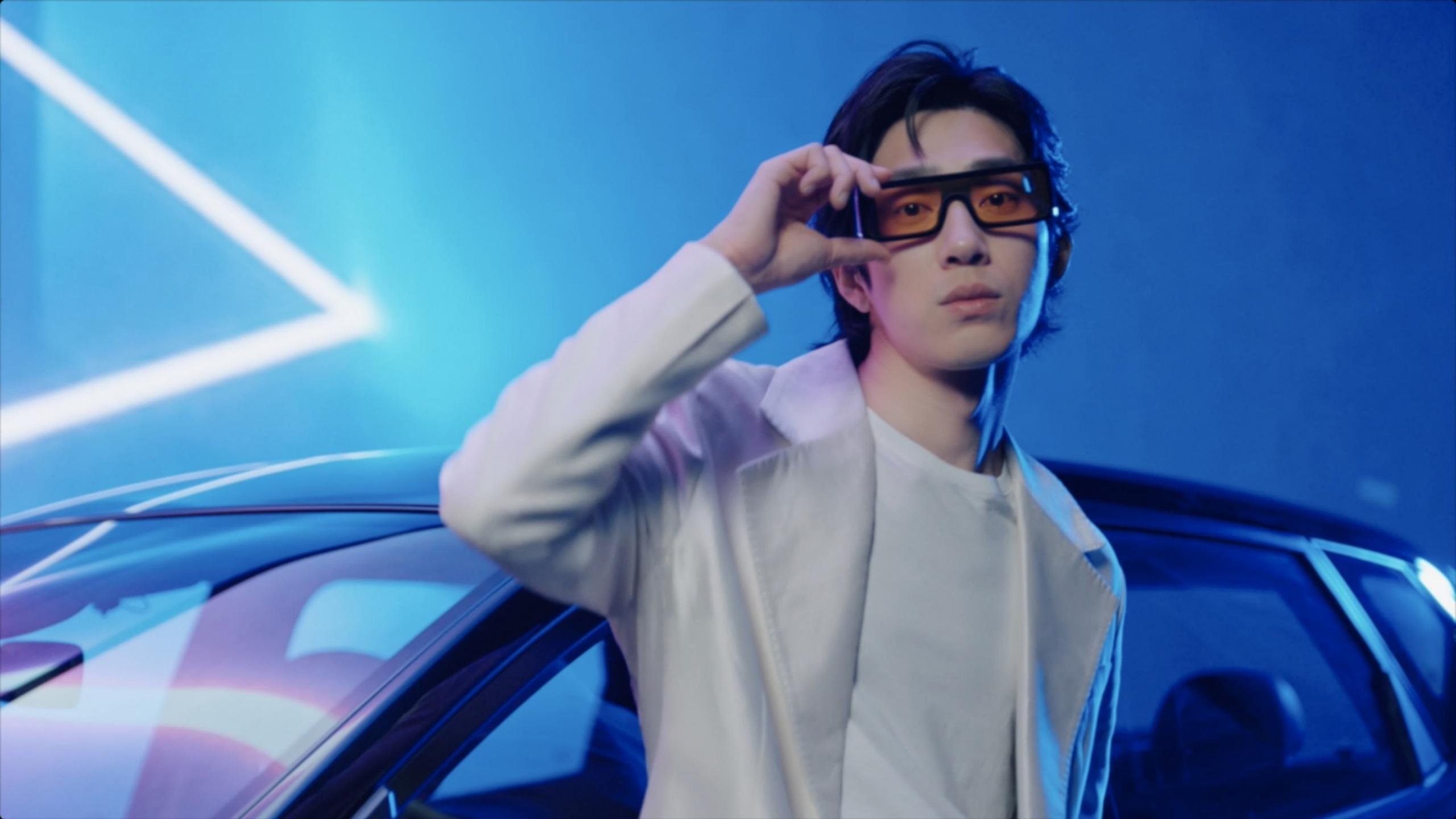 范弗利特状态火热点燃赛场，鹈鹕与马刺鏖战至终场哨响