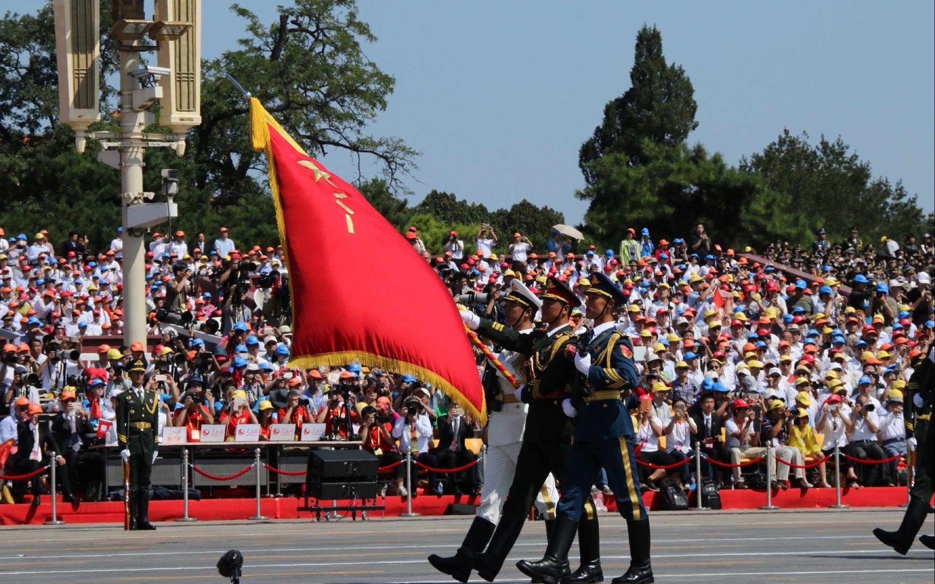 烈火银箭的黄昏,勒克莱尔炙热状态下的法拉利完胜威廉姆斯