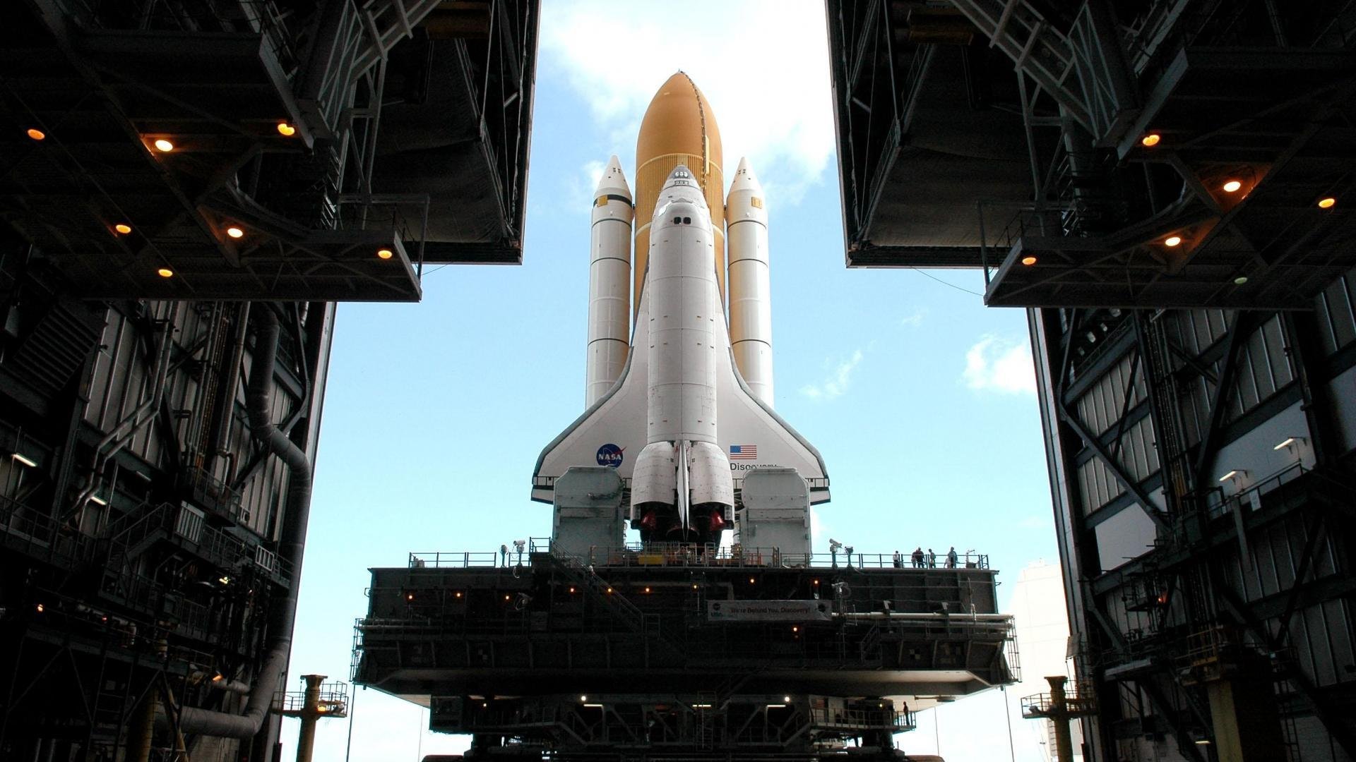 巨塔下的逆袭,广厦掀翻掘金背后的无声博弈,约基奇闪耀却成孤影