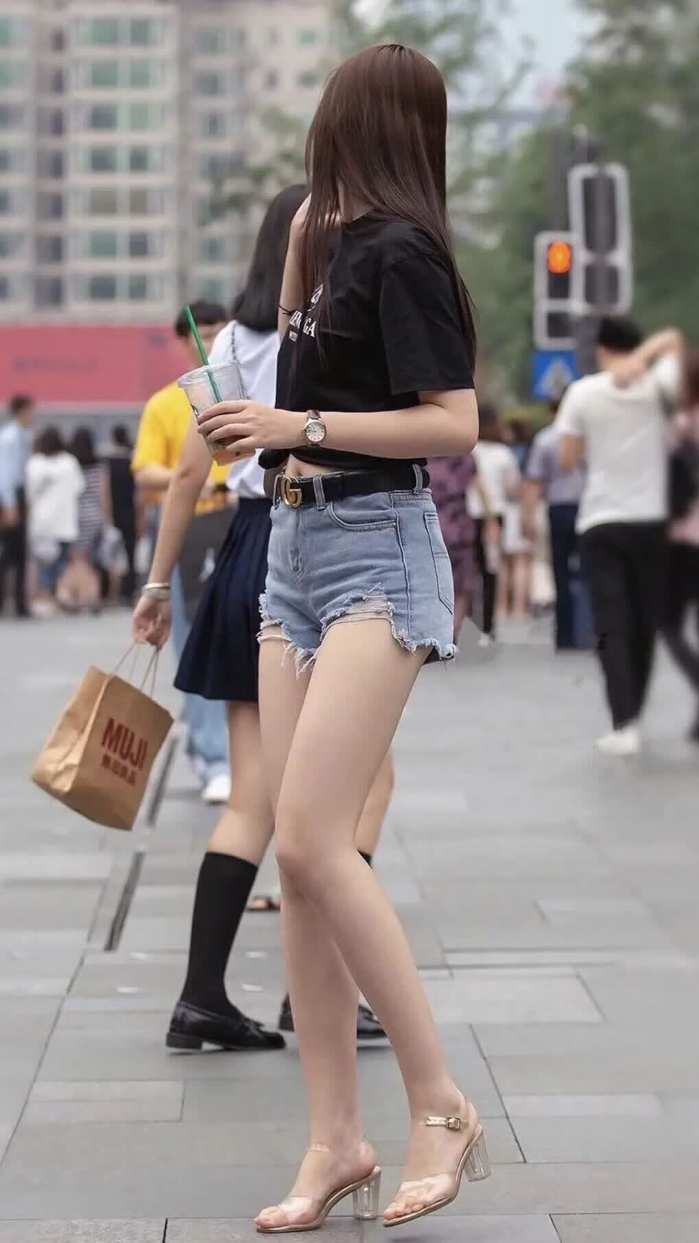 曼谷之夜的冰与火之歌，佩德里式攻守美学，泰国绝杀冰岛书写世界杯唯一剧本